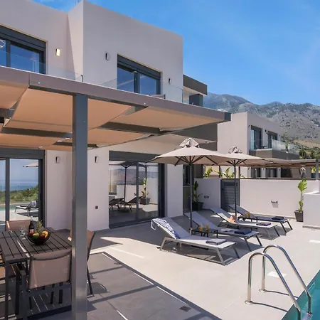 Four Horizons Luxury Apartament