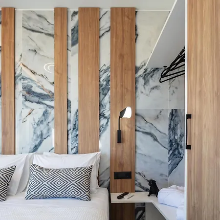 Four Horizons Luxury Apartament *