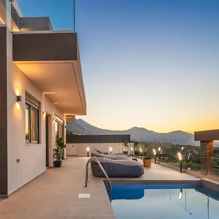 Four Horizons Luxury Apartament Kournás