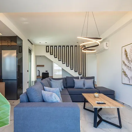 Four Horizons Luxury