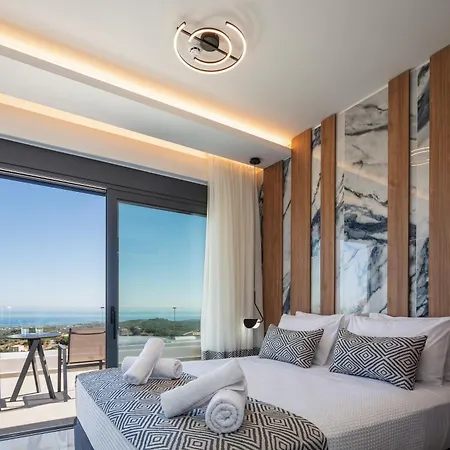 Four Horizons Luxury Apartament Kournás