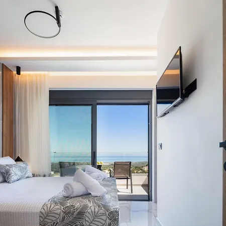 Four Horizons Luxury Apartment *