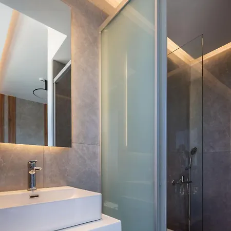 Four Horizons Luxury Apartament Kournás