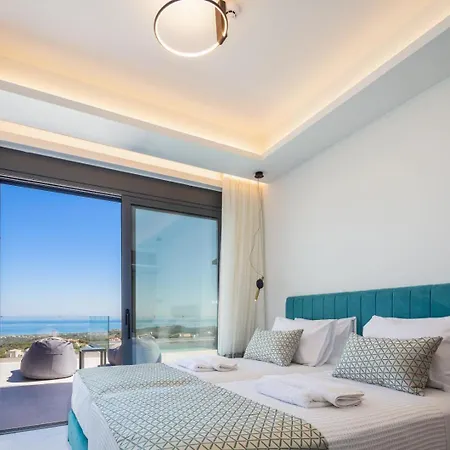 Four Horizons Luxury *