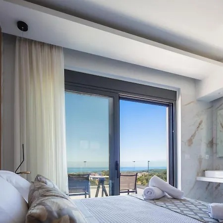 Four Horizons Luxury Kournas