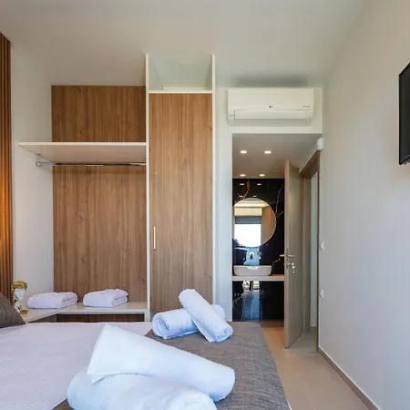 Four Horizons Luxury